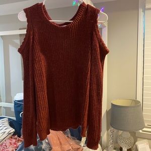 maroon sweater